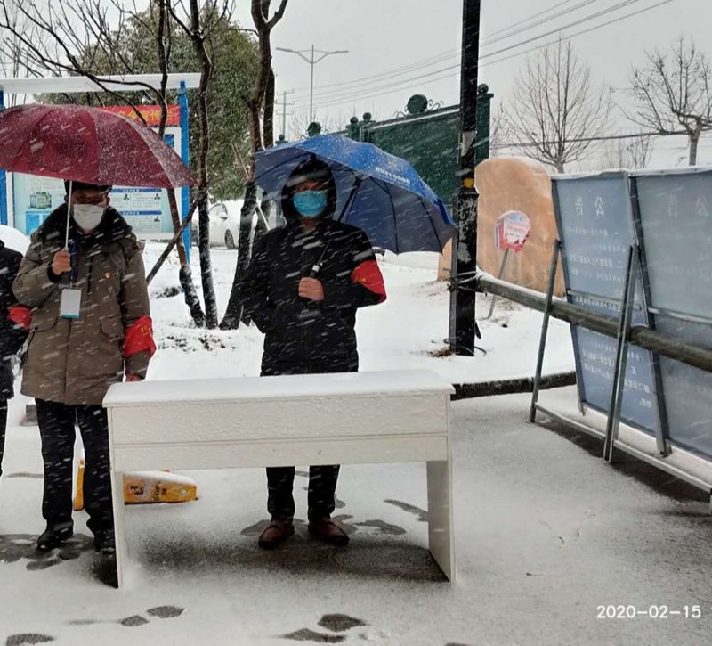 泗阳众兴镇界湖社区党总支书记胡奇峰"疫"线工作二三事