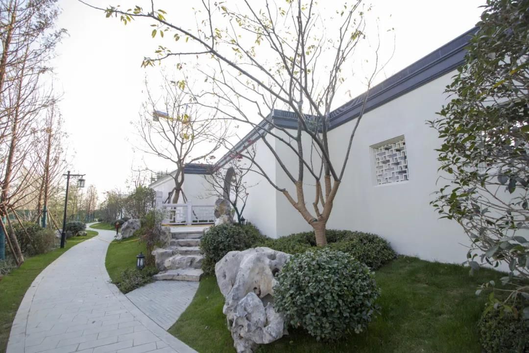杭州九米建筑设计有限公司总建筑师贺珉女士,参与设计过绿城杭州桃花